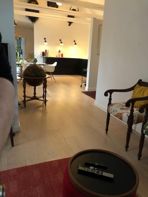 Cozy, Quiet Guest House Perfect For Business Or Pleasure Хиллерёд Экстерьер фото